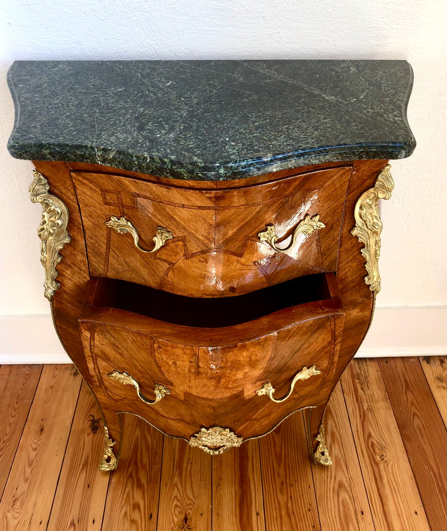 Commode