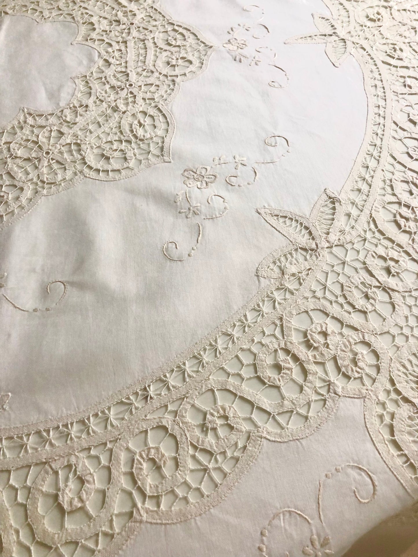 Tafelkleed/ Brugse kant