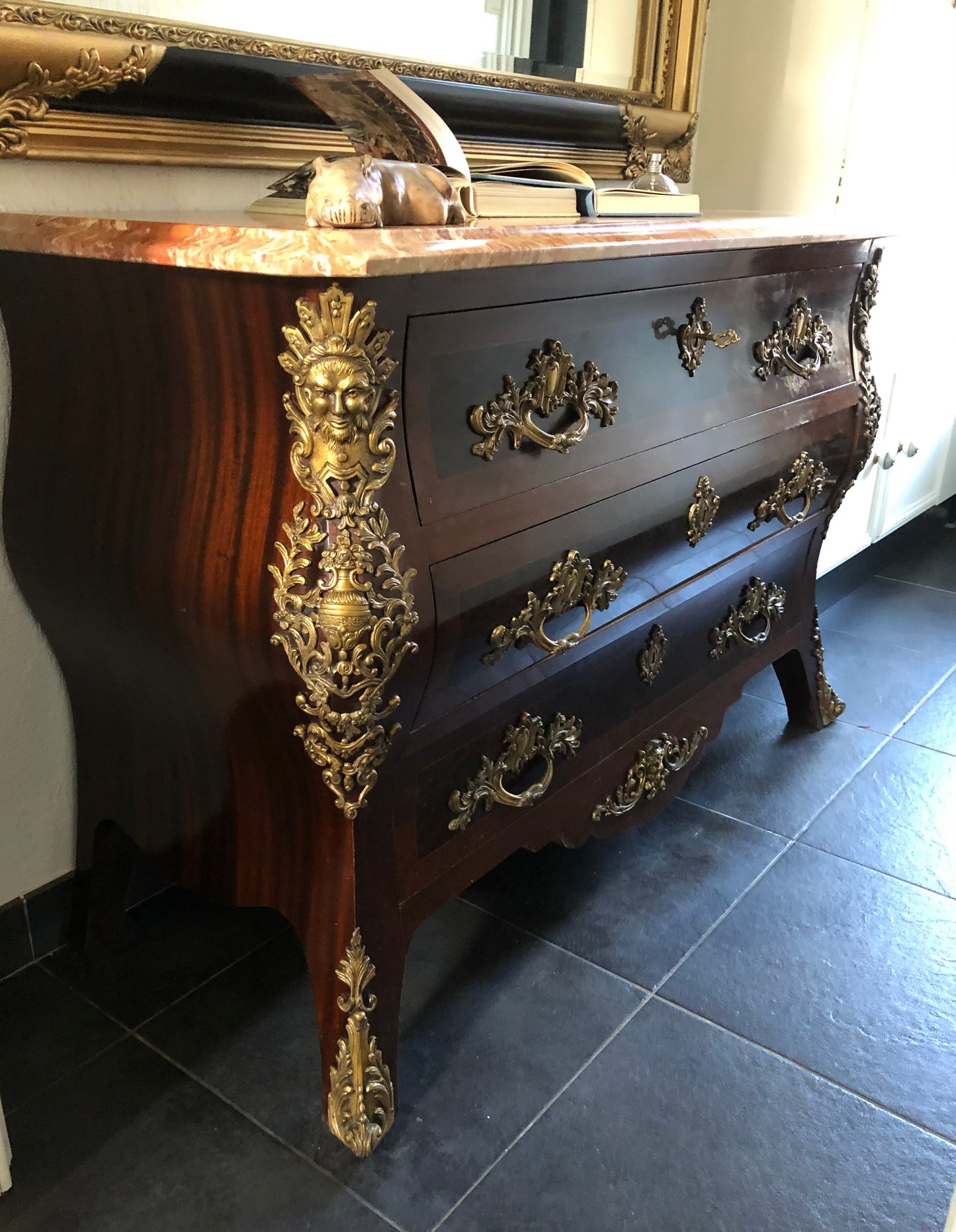 Commode