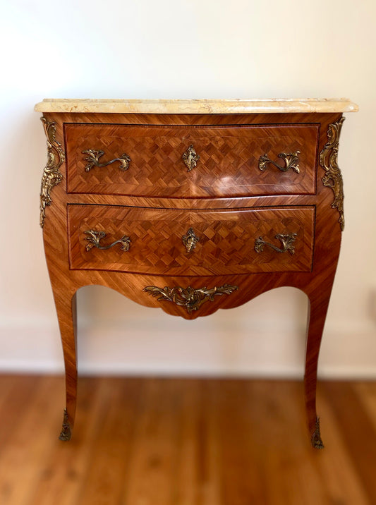 Commode, Lodewijk XV stijl