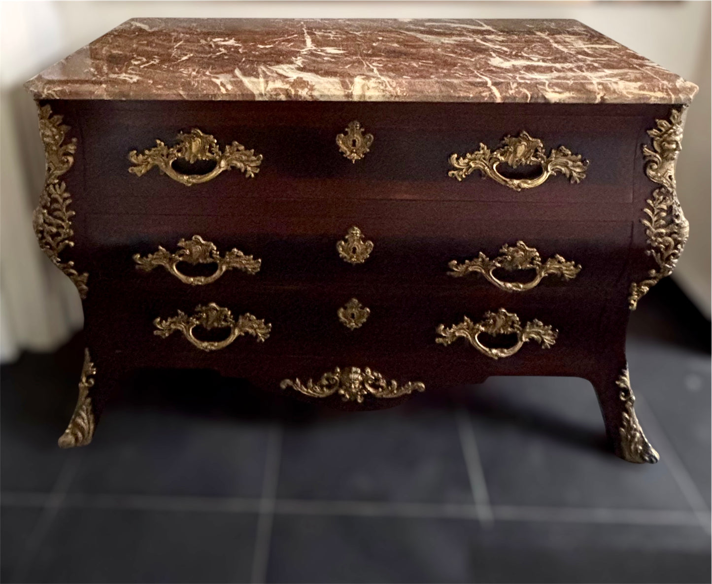 Commode