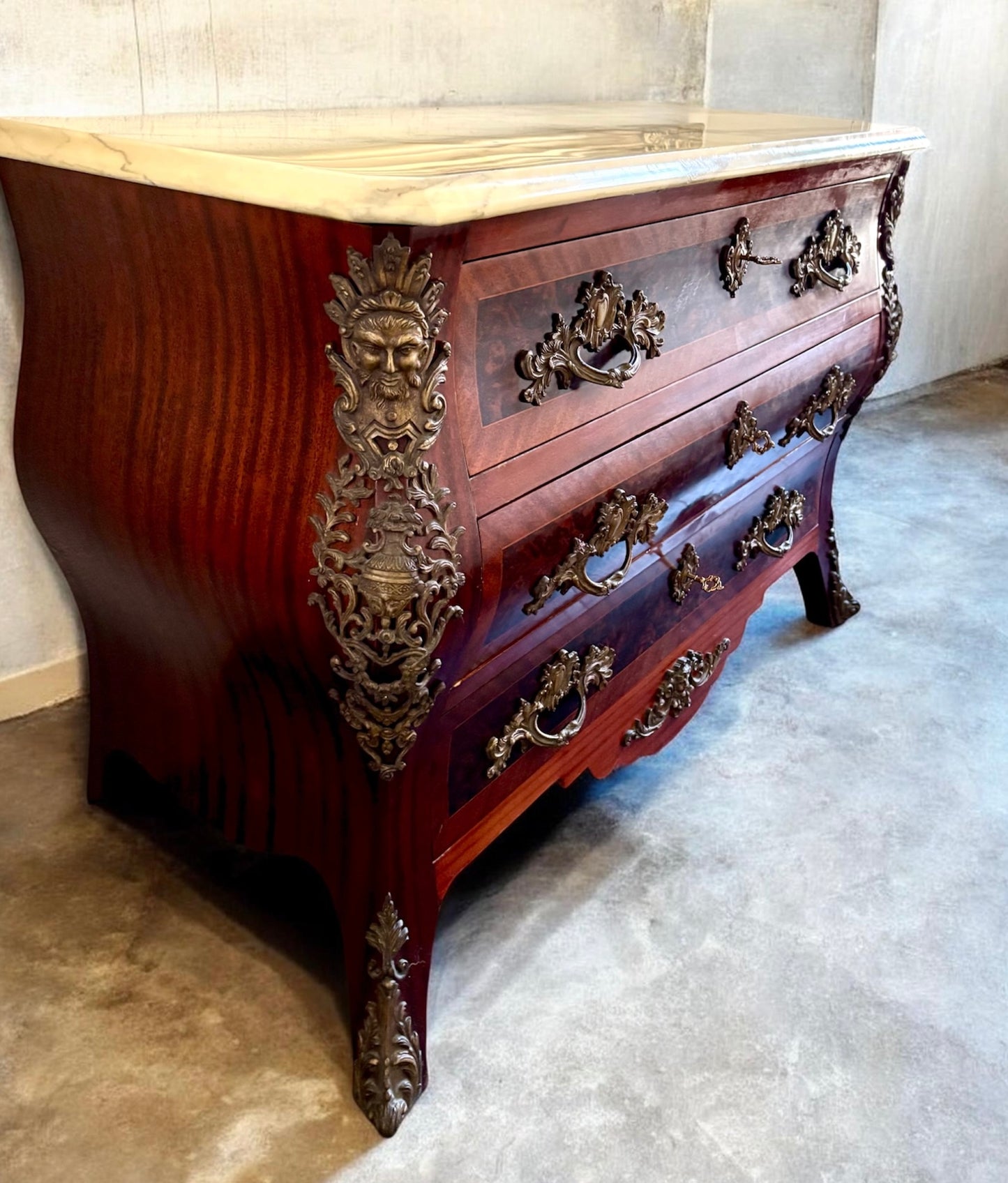 Commode