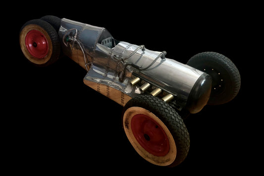 Sculptuur, Spitfire racer